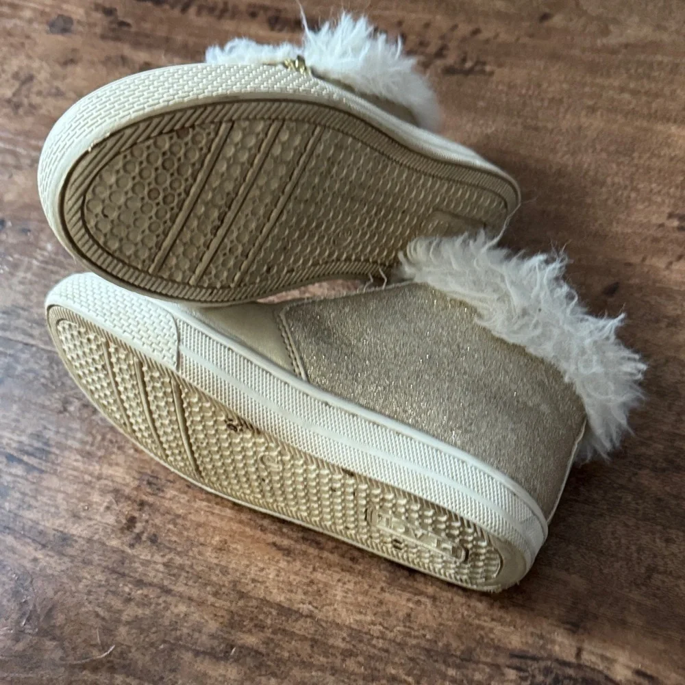 Cozy Cream & Glitter gold Kids Boots size 12